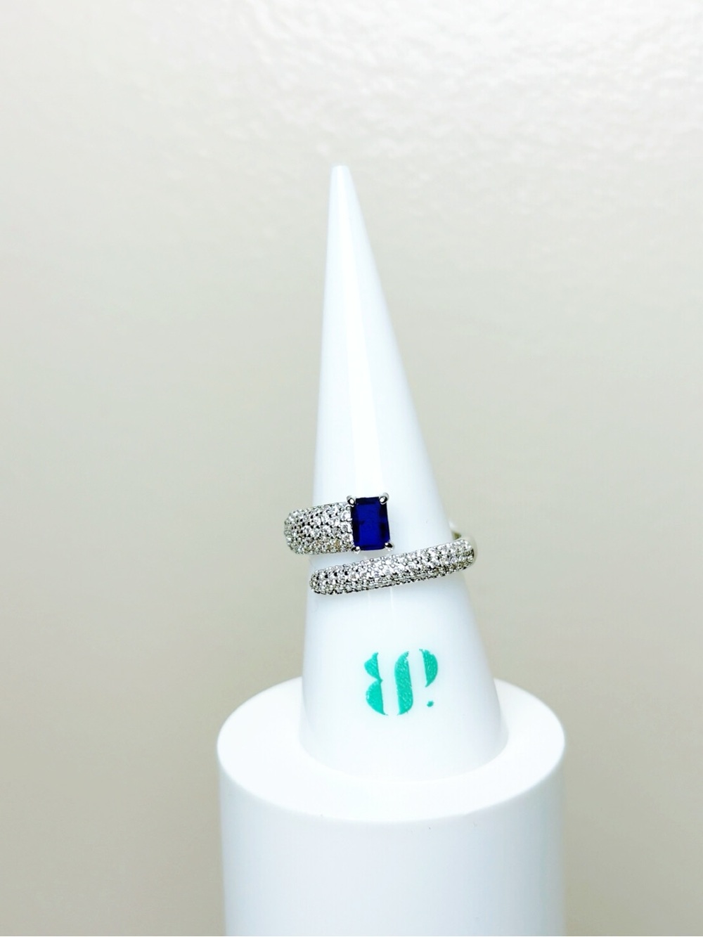 New Bomb Party “Wrapped in Good Trouble” Ring Size 8 RG92117